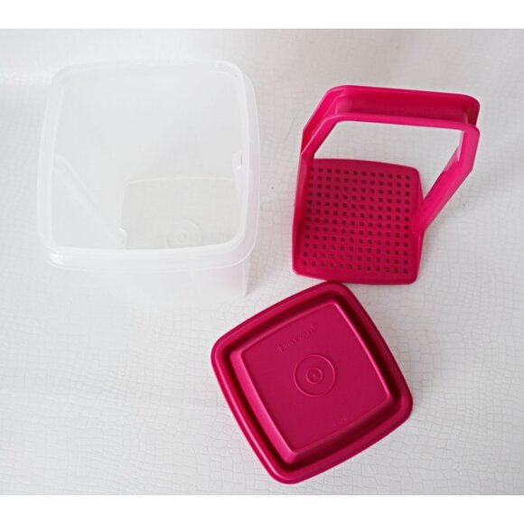 Tupperware Pick A Deli Pink Clear Pickle Keeper 1330-18 Square Container 3 Piece - Picture 3 of 5